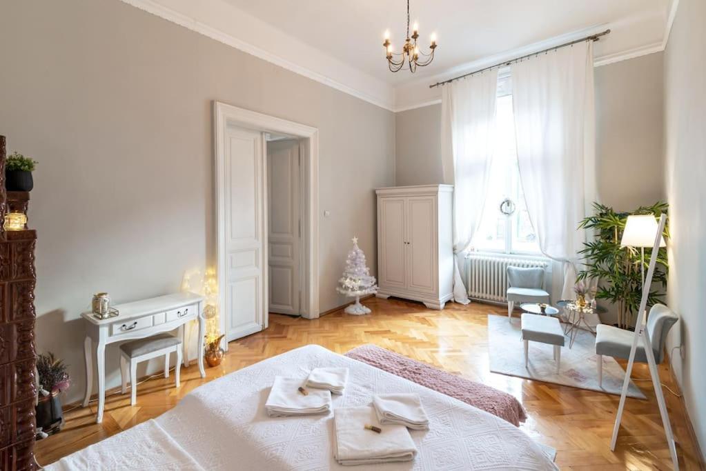 No.8: Lovely & Cosy 3-Room Heart Of The City Timișoara Zewnętrze zdjęcie